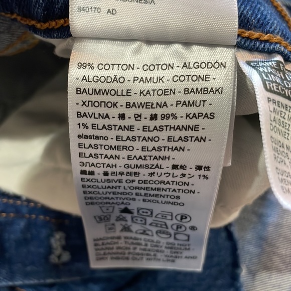 Levi’s Ribcage Shorts - Picture 4 of 4